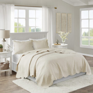 3 Piece Reversible Scalloped Edge Quilt Set Cream King Cal King
