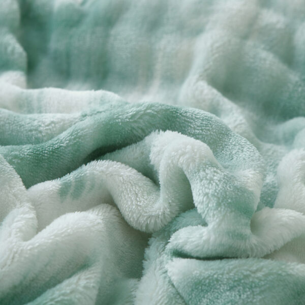 1PC Premium Thick Plush Camo Print Comforter Set, Reversible Bohemian Style Gradient Color Quilt With Ultra Soft Faux Rabbit Hair, Luxury Warm Fluffy Winter Bedding Collection, Geometric Pattern Desig